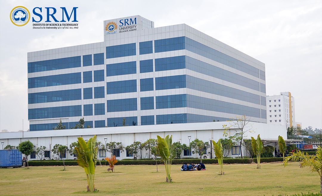 How does SRM University promote a culture of creativity and innovation among its students